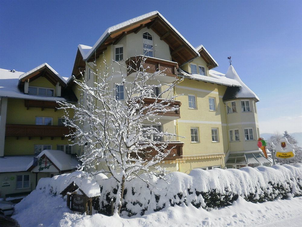 Familienhotel Herbst Fladnitz an der Teichalm Eksteriør billede